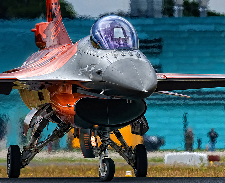 F-16