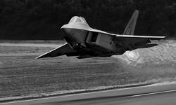 F-22 Raptor Low pass.