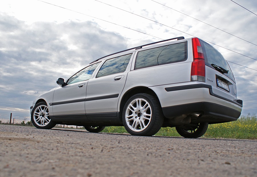 Volvo V70 T5