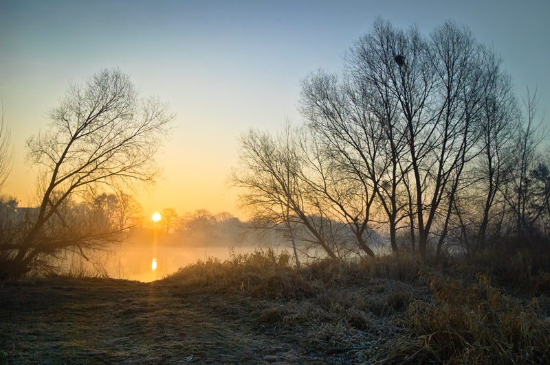 Dzień nowy wstaje