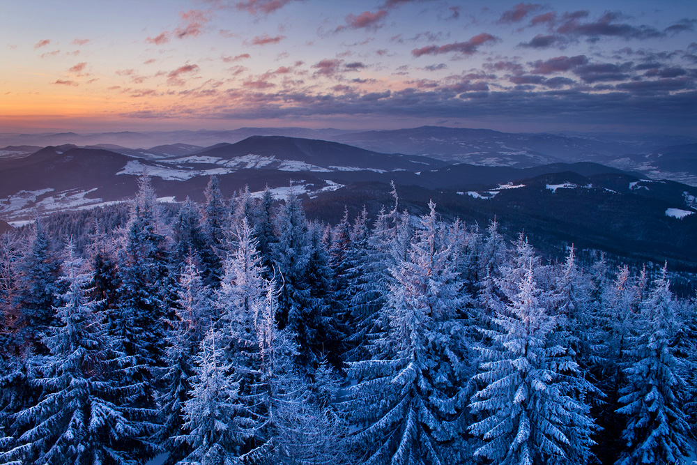 Beskid Wyspowy o poranku