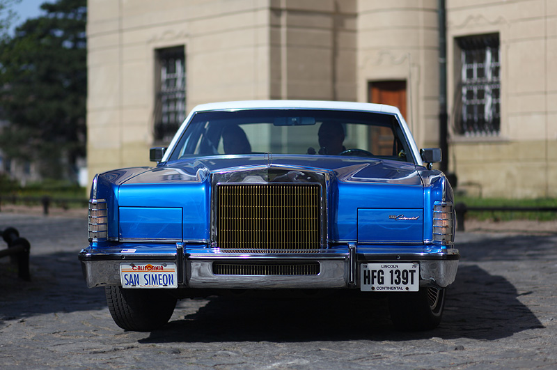 Lincoln Continental.