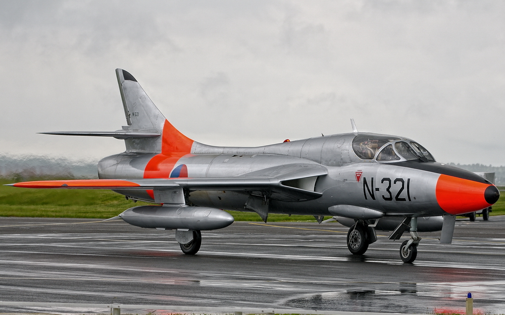 Hawker Hunter T.8