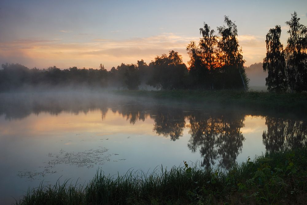 Świt nad stawem