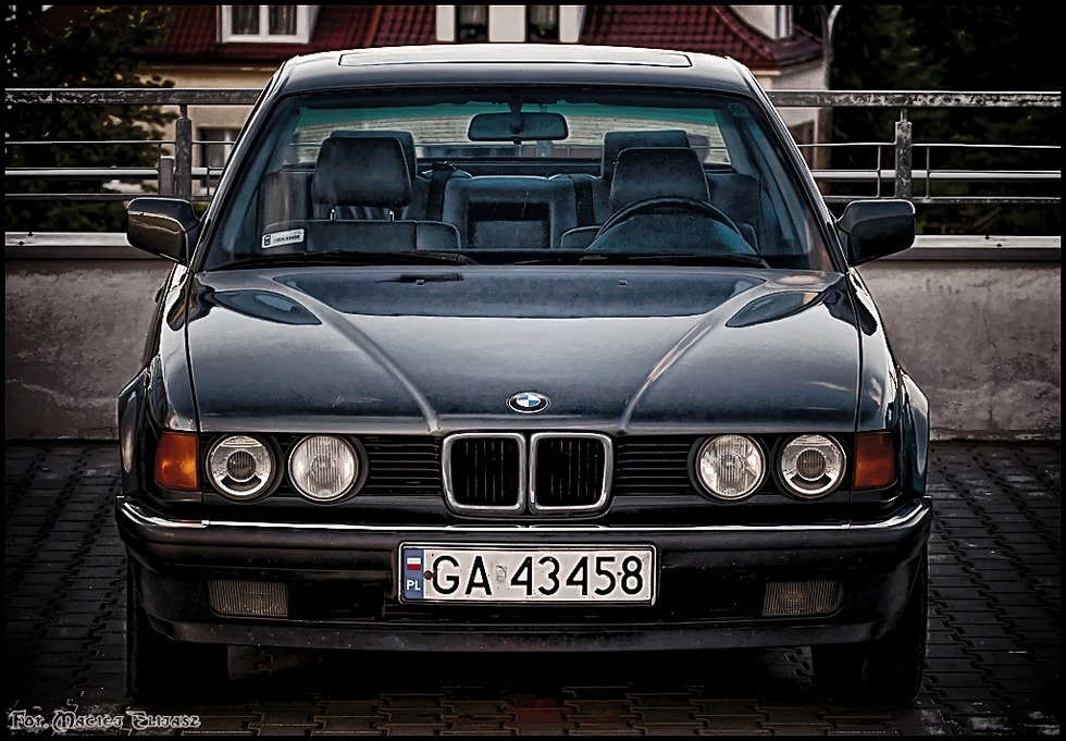 E32 735i