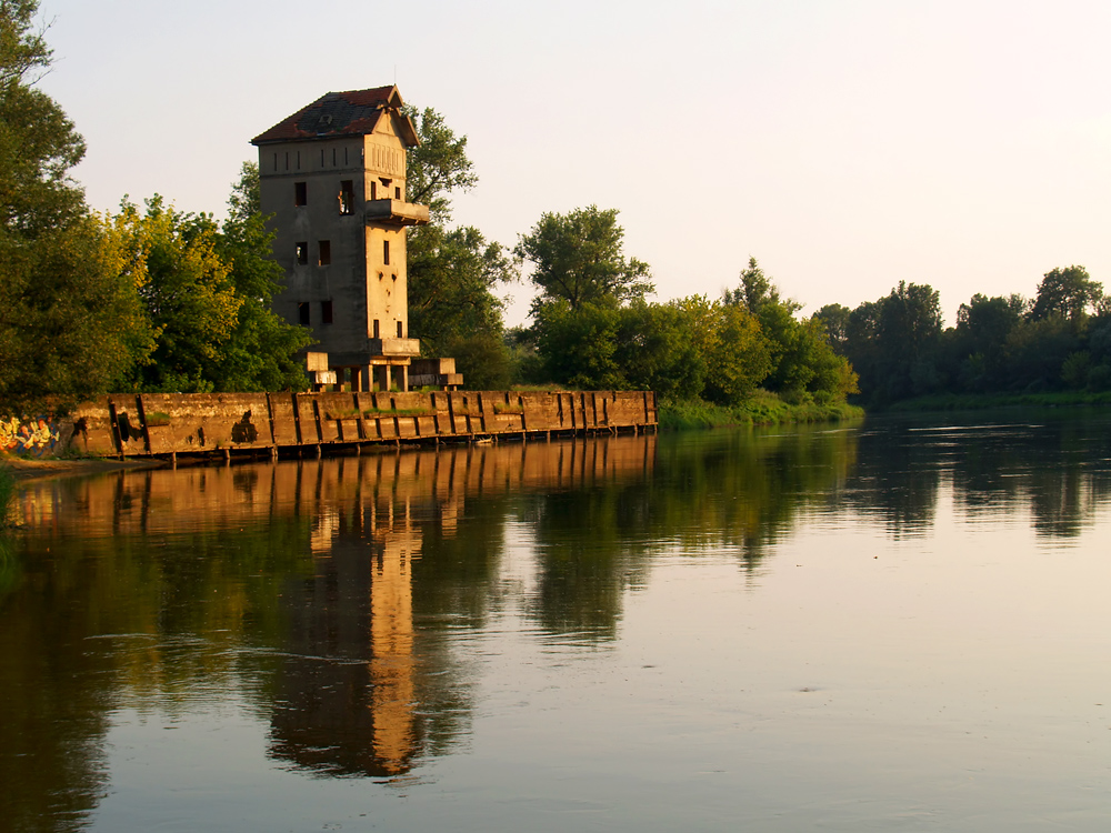 Żuraw nad Wartą