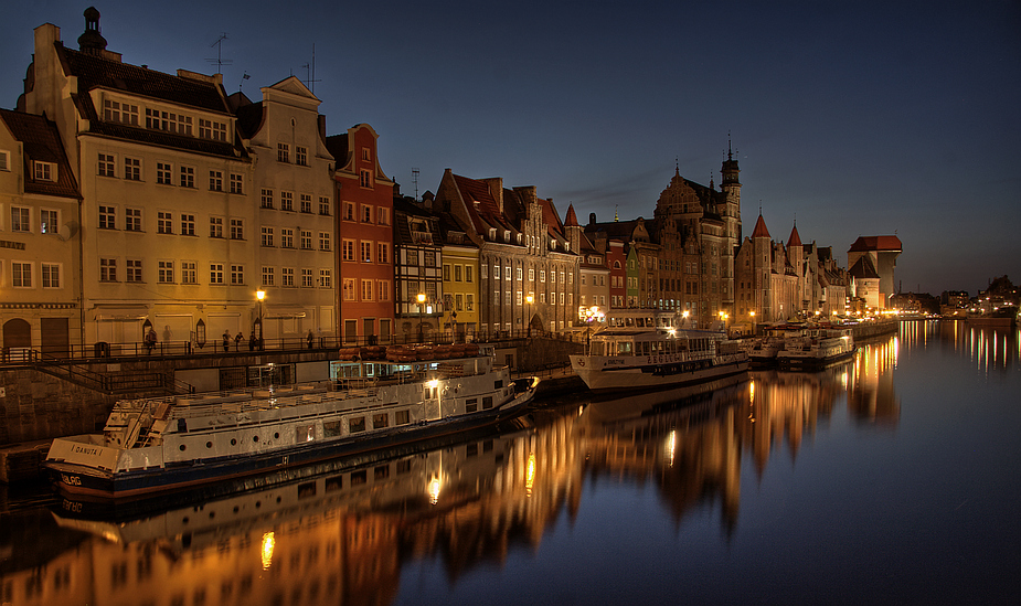 Gdańsk nocą