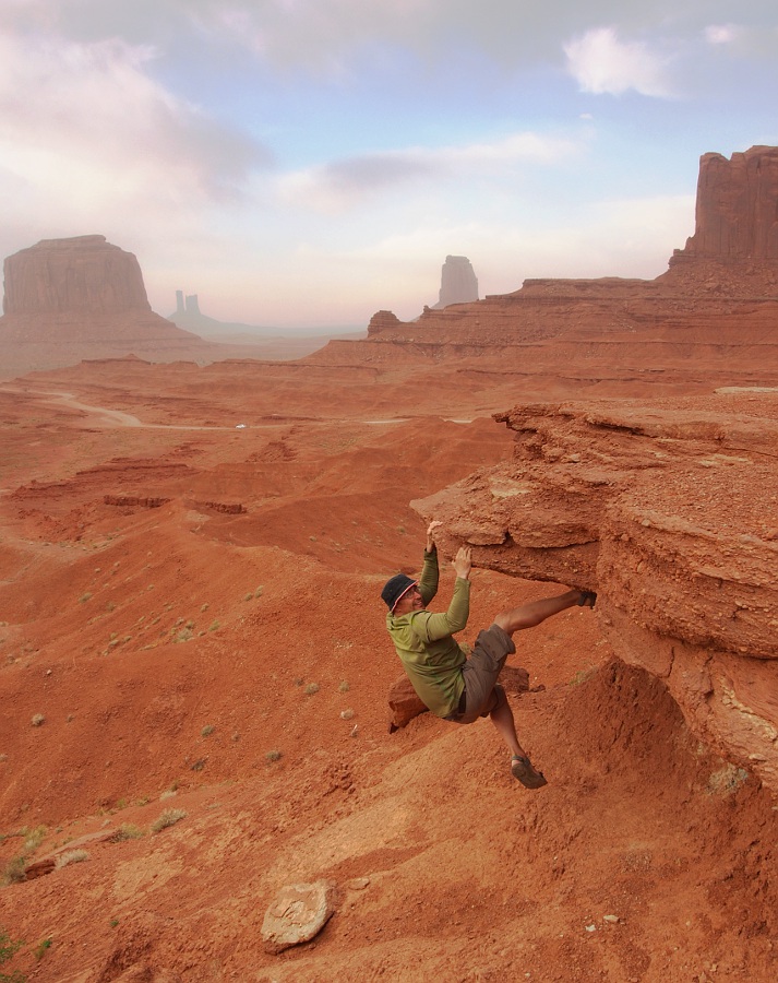 Wspinaczka w Monument Valley