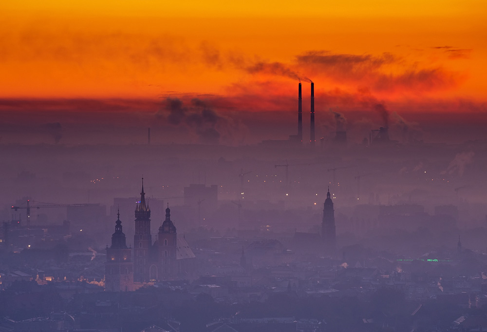 Płomienisty gotyk industrial