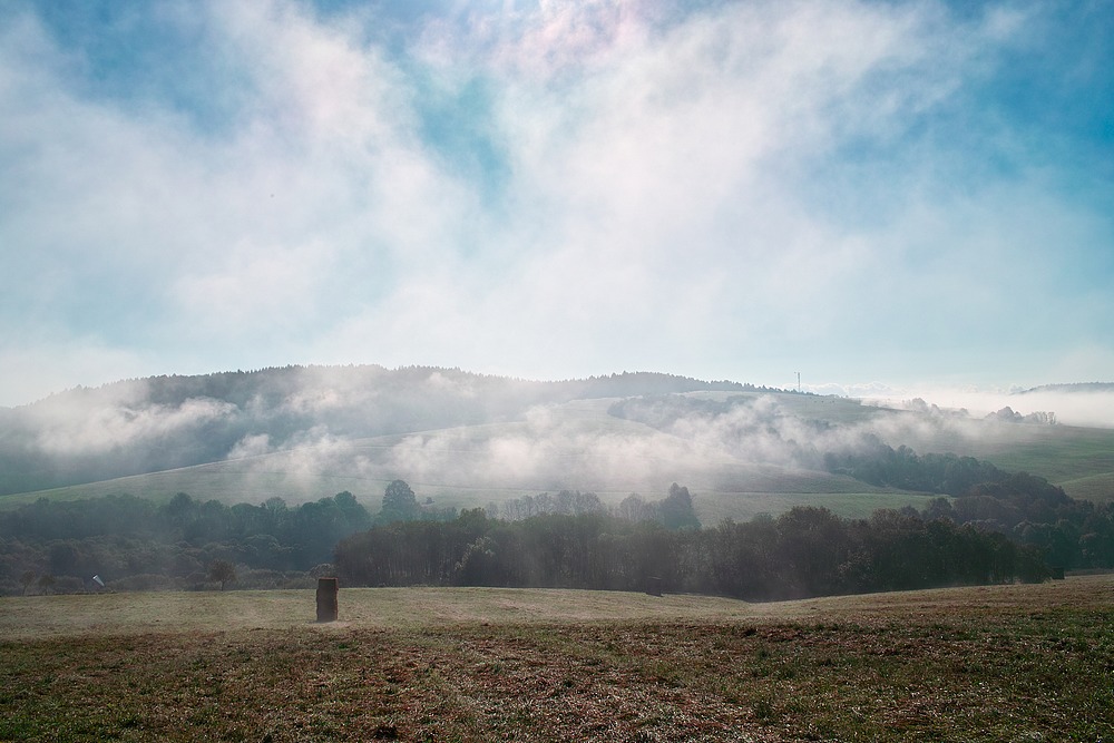 Beskid Niski i mglisty