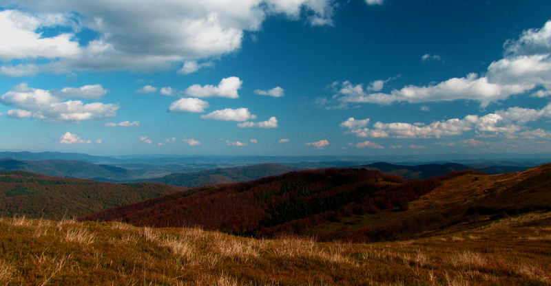 październik