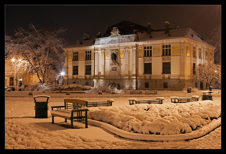 ...takie moje krakowskie...Pałac Sztuki  na Placu Szczepańskim...