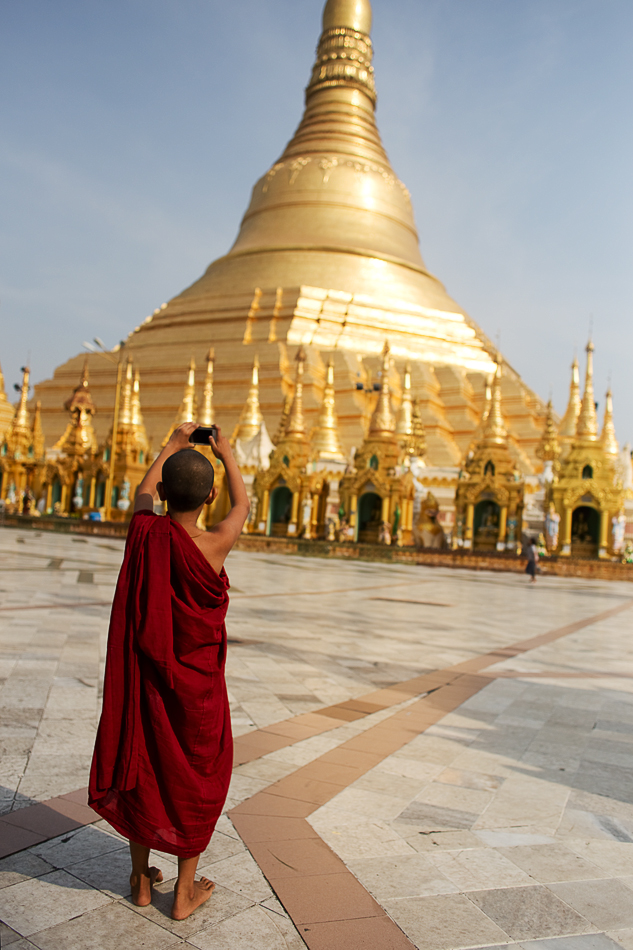 Shwedagon Pagoda - Yangon Myanmar