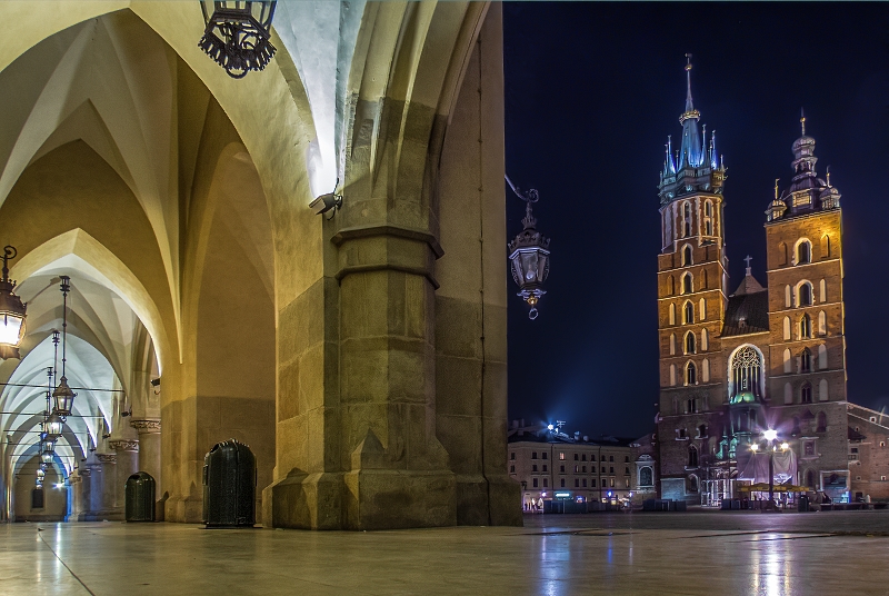 Kraków nocą