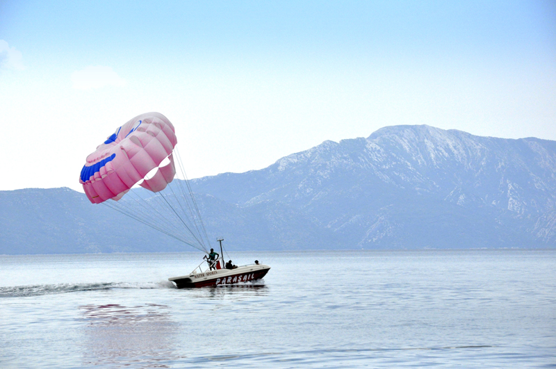 Parasail.