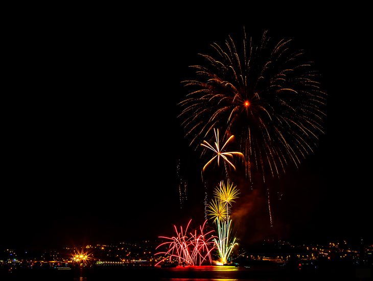 ...Plymouyh fireworks cd...