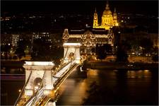 Budapest by night - Széchenyi lánchíd