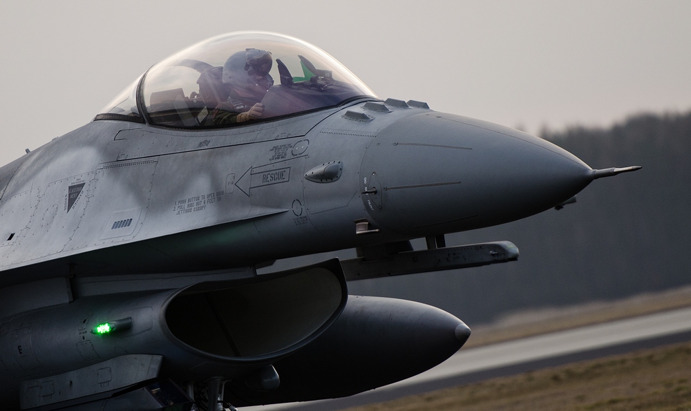 F-16