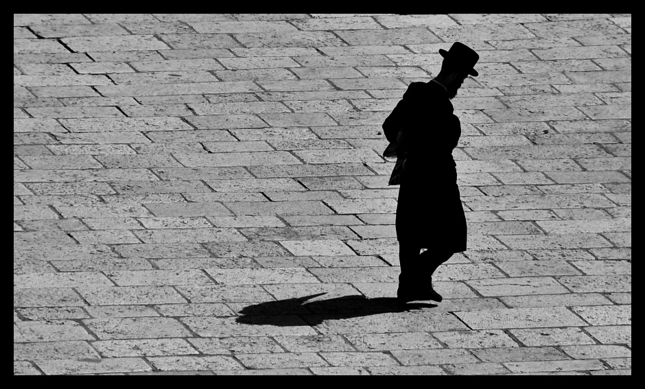 Walking to the Wailing Wall