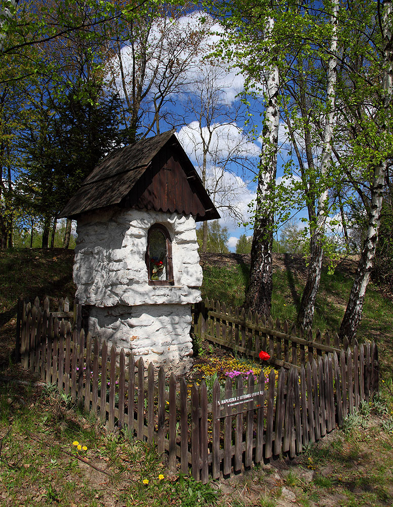 przydrożna kapliczka