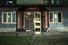 saloon