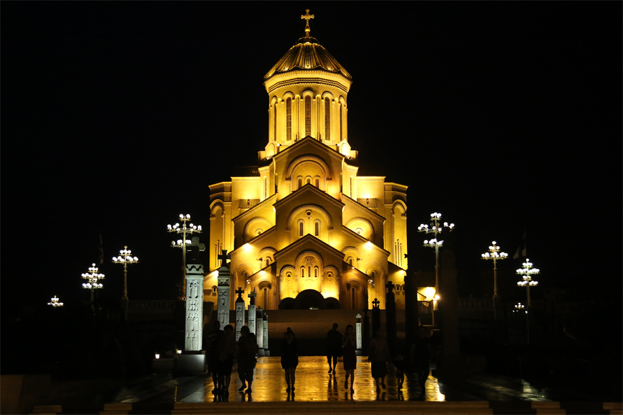 Sobór Trójcy Świętej w Tbilisi