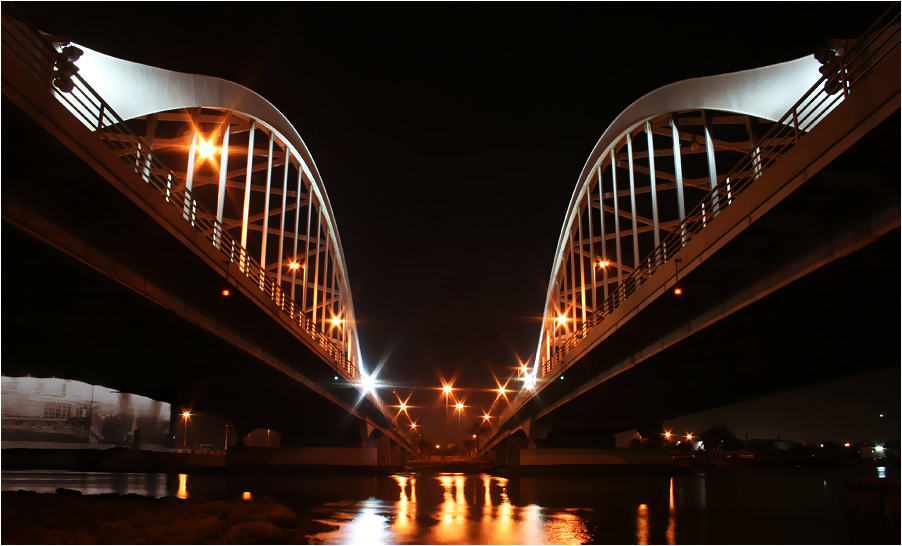 Al Maqtaa Bridge