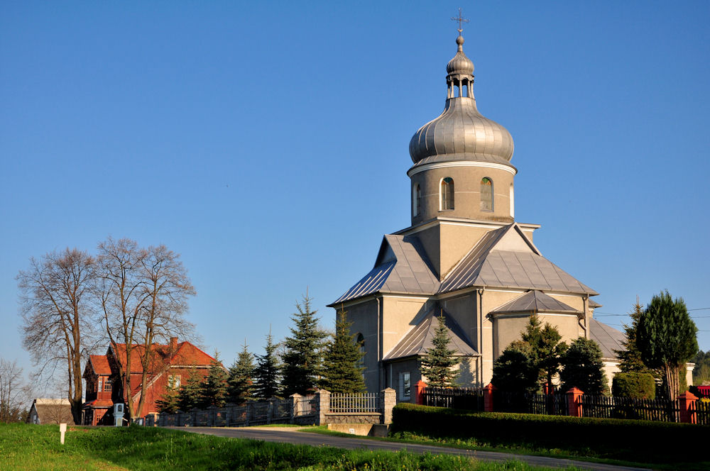 kościół w Czarnorzekach (d. cerkiew grecko-kat.)