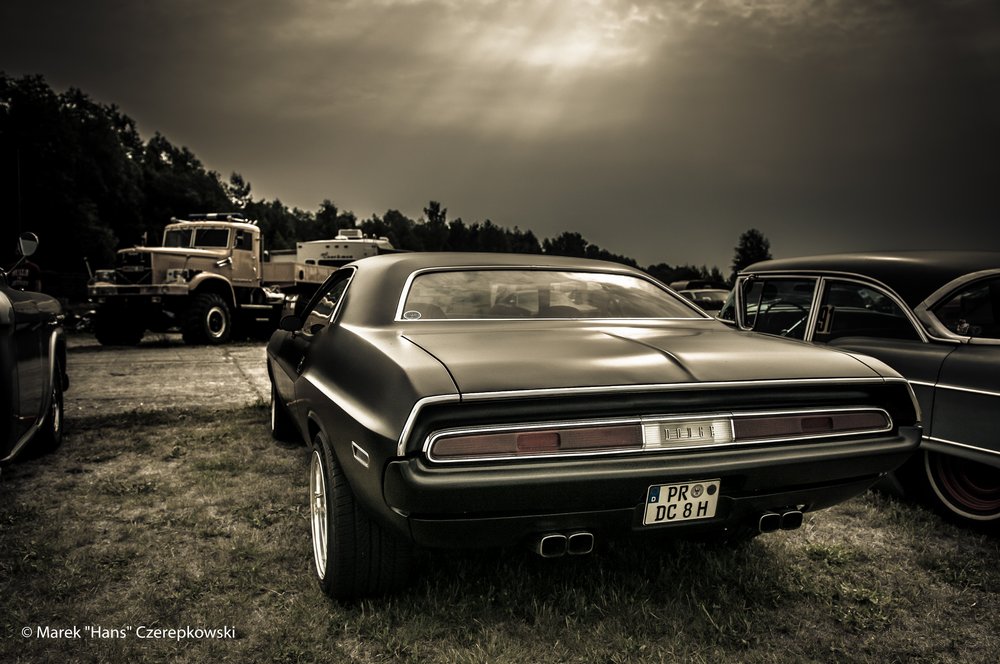 Dodge_challenger_back