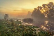 Jesienny poranek nad rzeką Gwdą