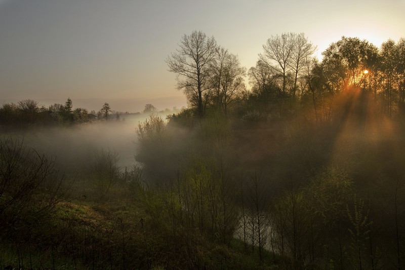 nad rzeką