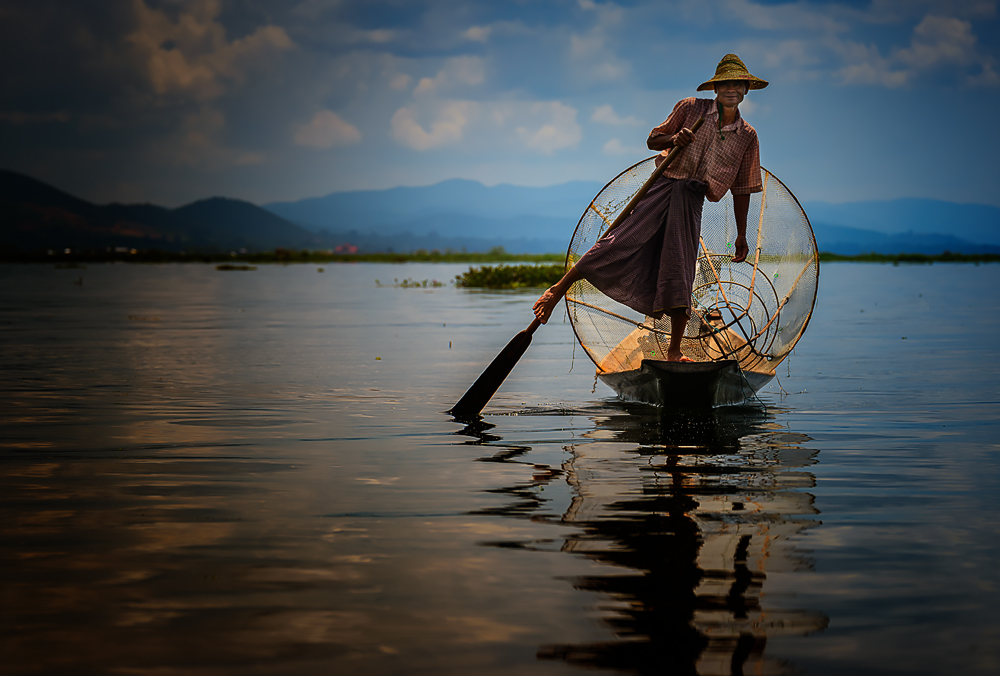 Fisherman from Inle Lake-Birma