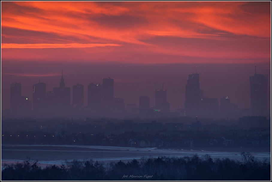 Ponura Warszawa.