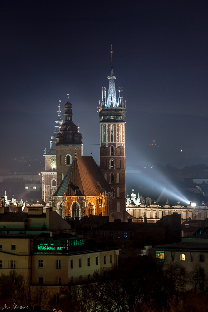 Kościół Mariacki w nocnej odsłonie