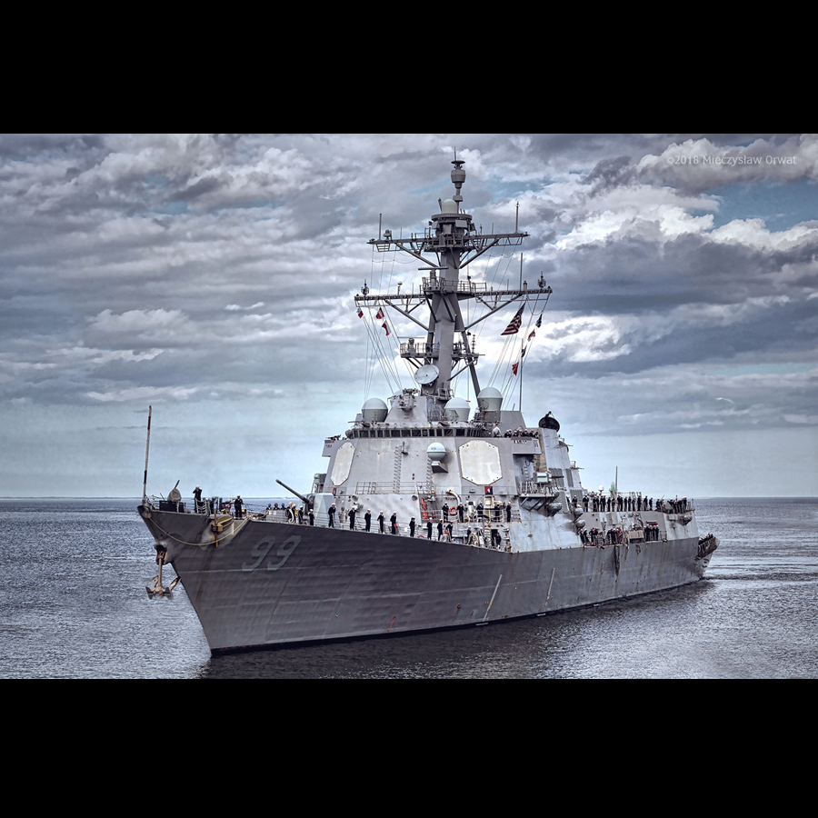 USS Farragut (DDG-99)