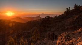 Roque Nublo i Teide w tle...