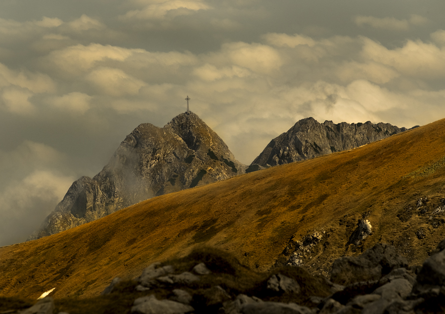 Giewont nad chmurami...