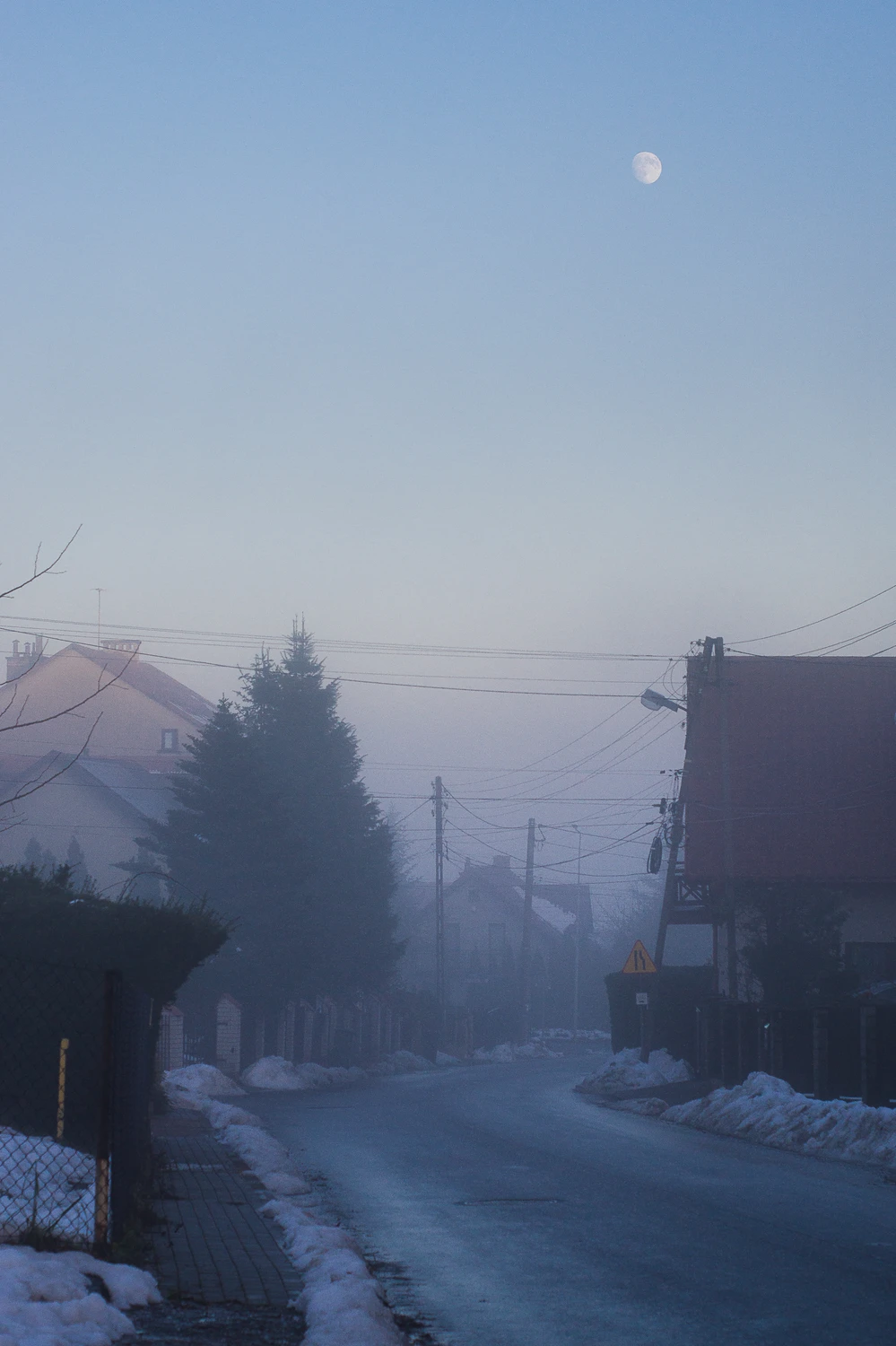 Uliczka pod księżycem