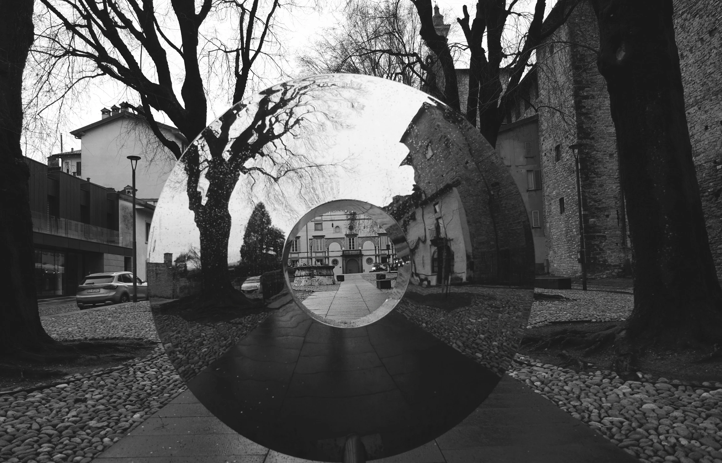 ŚWIATY RÓWNOLEGŁE