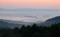 'kiedy świat jeszcze śpi'...