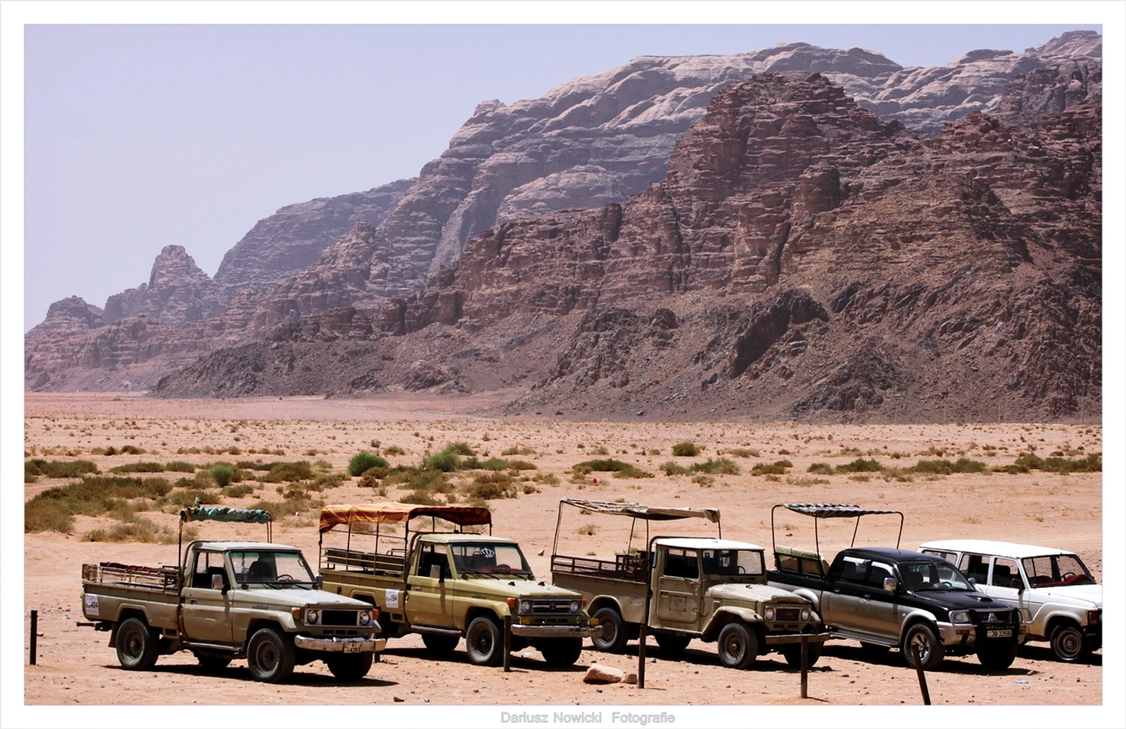 parking  Wadi Rum . Jordania