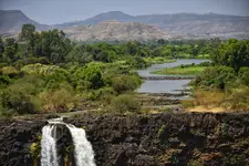 Nil Błekitny o jego wodospady