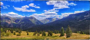 Lato w Górach Skalistych