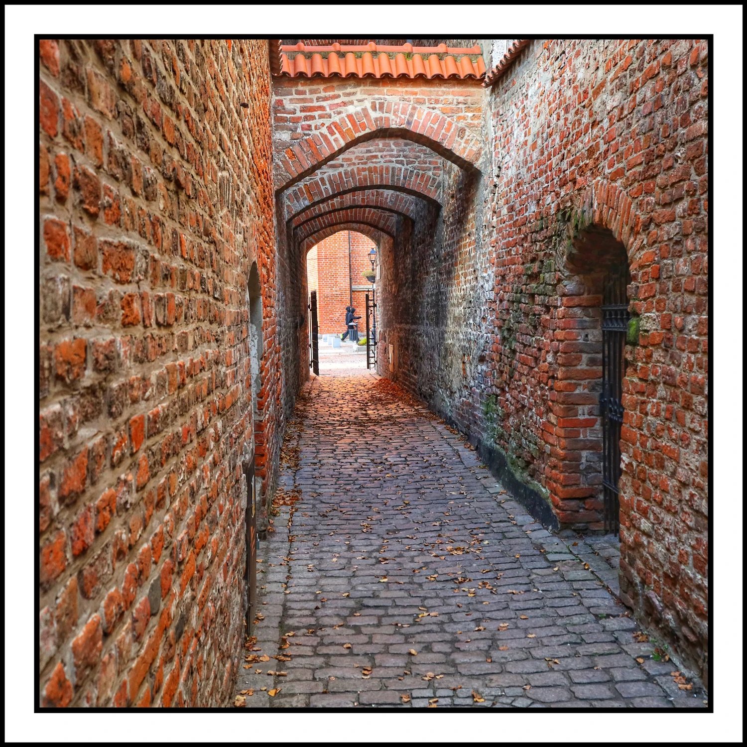 Od ściany do ściany