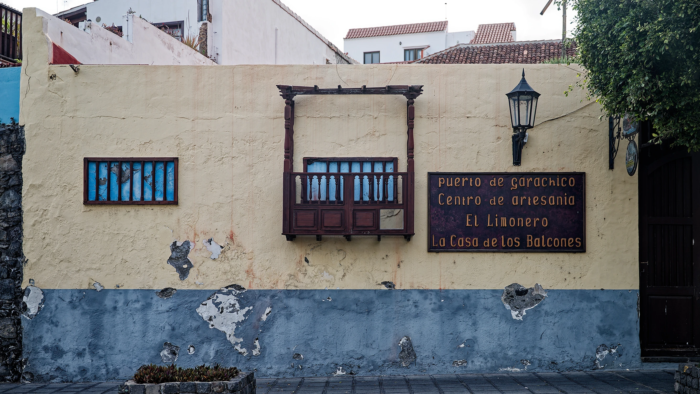 La Casa De Los Balcones