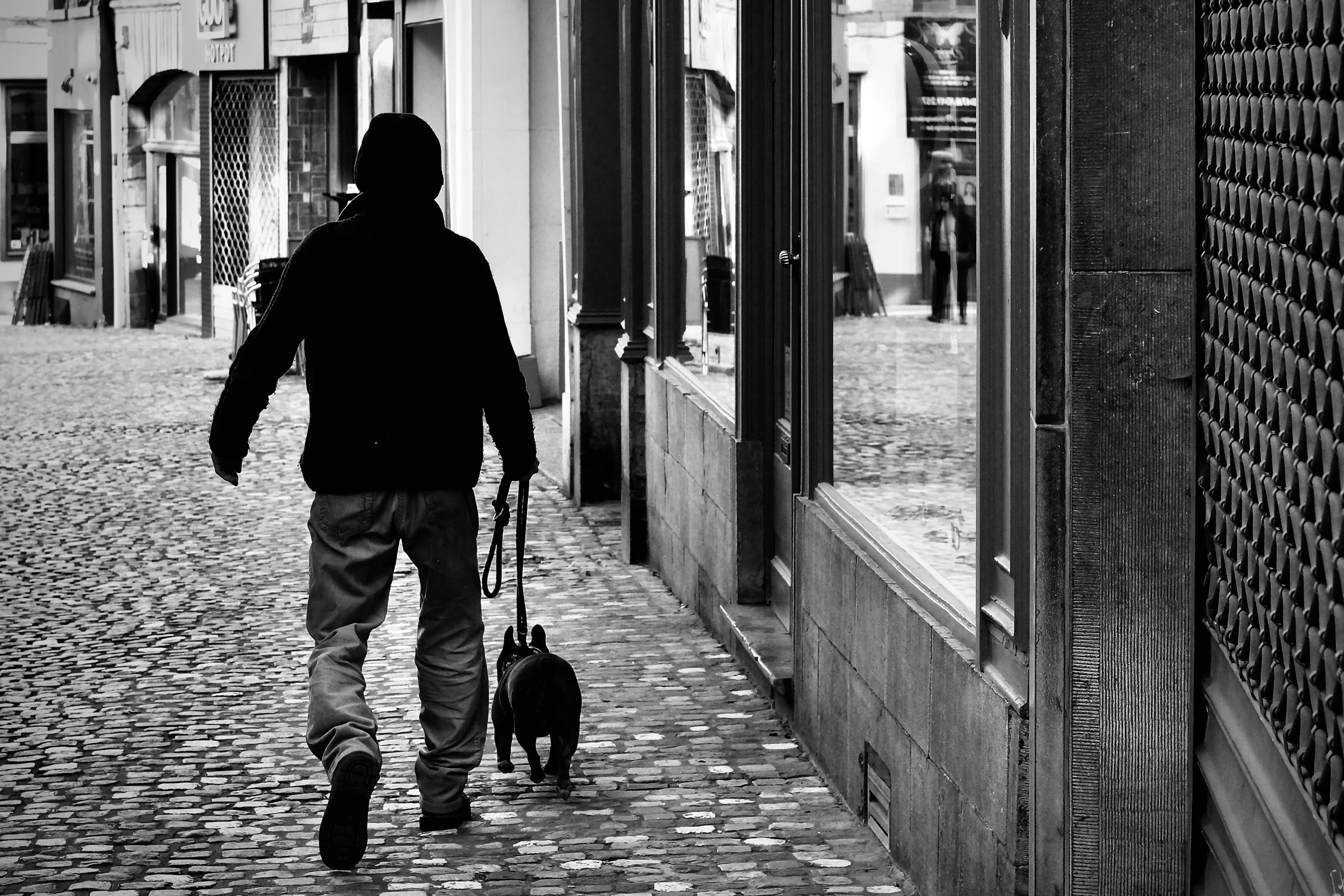 ...człowiek z psem II