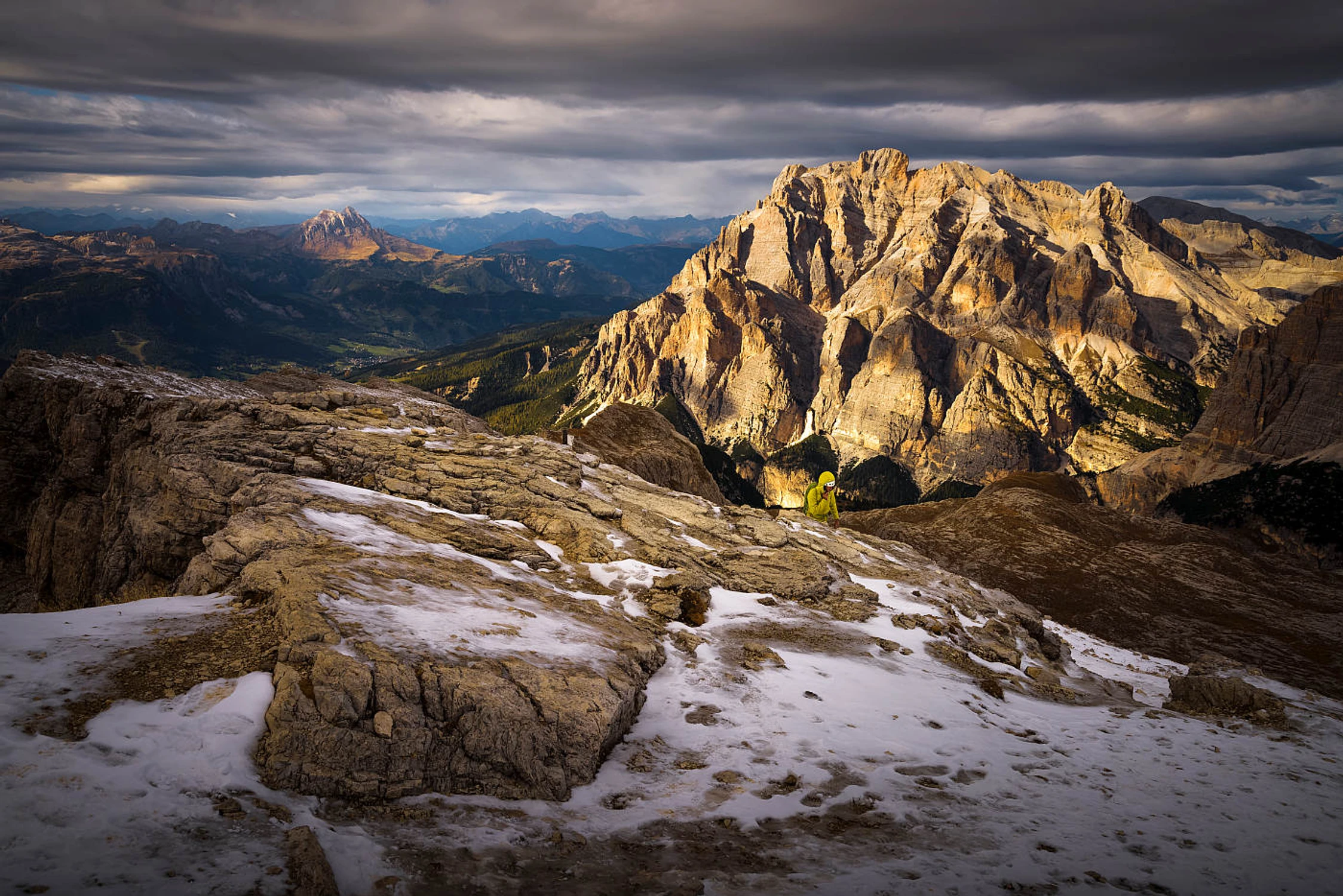 DOLOMITY ...