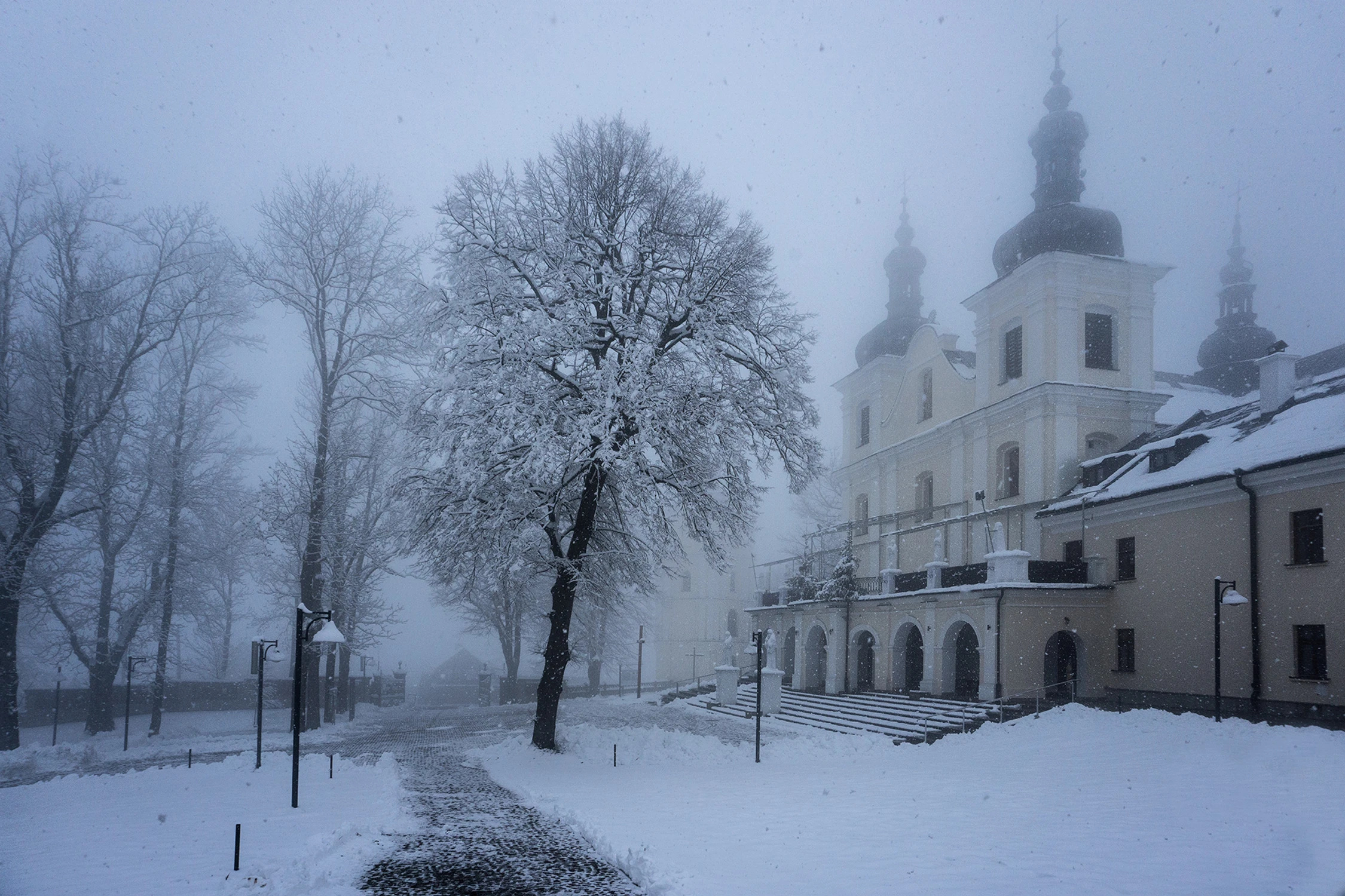 Sanktuarium w Kalwarii Pacławskiej