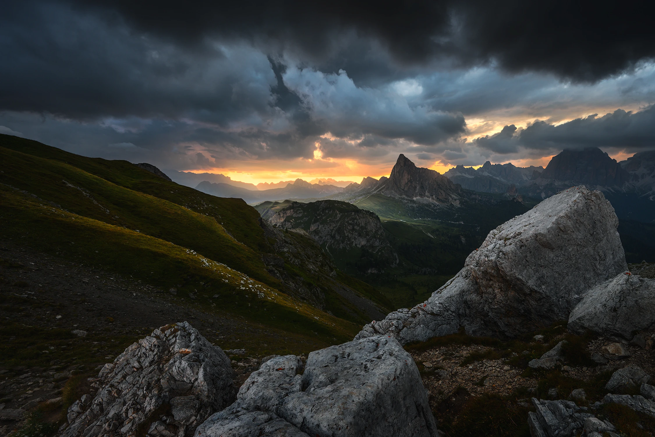 Dolomity