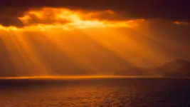 "Chwila gdy niebo pęka"